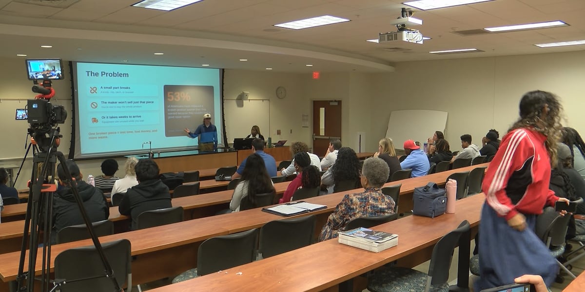 High school students pitch business ideas at 2nd annual Youth Shark Tank competition