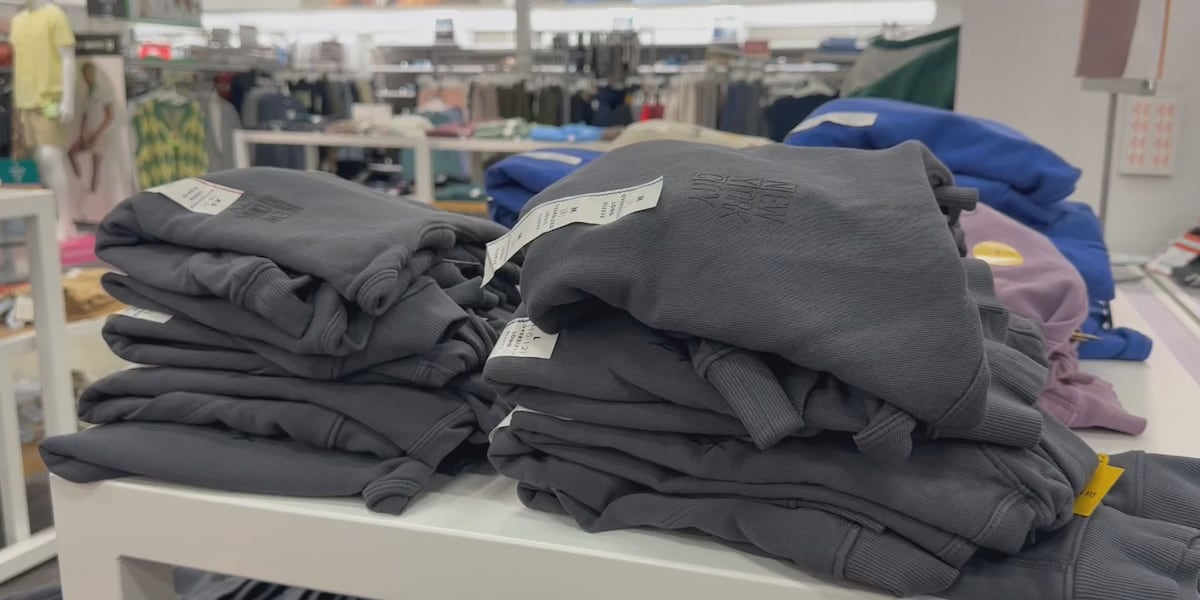 Ways to save when shopping for back-to-school clothes Ways to save when shopping for back-to-school clothes