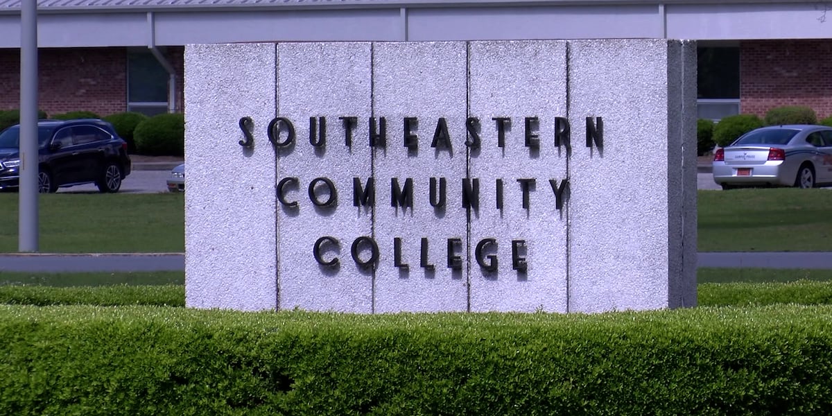 SCC signs transfer agreement with Robeson Community College