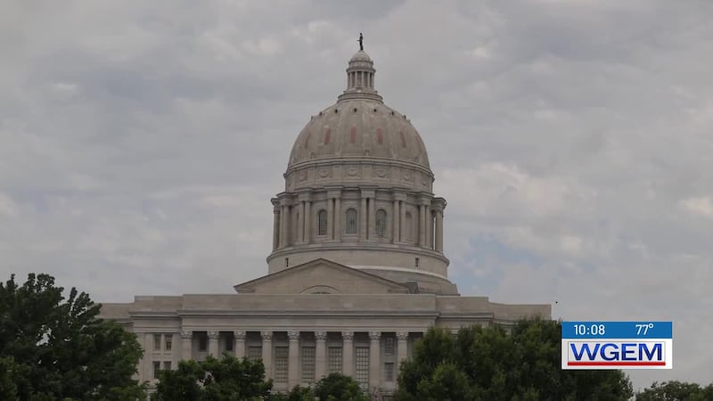 Missouri teachers are criticizing Gov. Mike Kehoe’s plan to assign A-F letter grades to the...